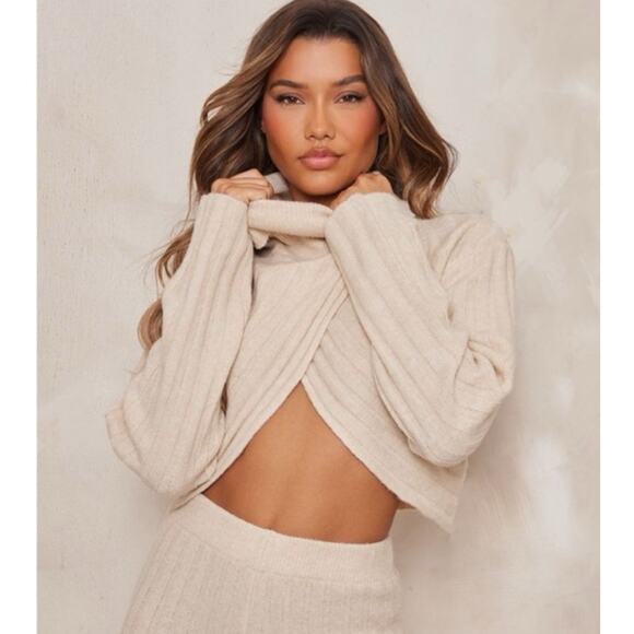 Pretty Little Thing Oatmeal Luxe Knit Wide Rib Cross Back Crop, Women's Size S - Picture 1 of 7